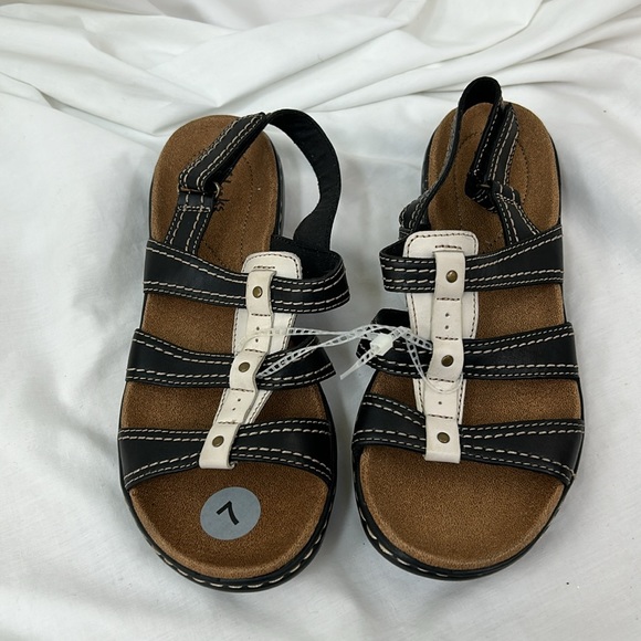 Clarks Leisa Daisy Slingback Sandals Size 7 - Picture 2 of 11